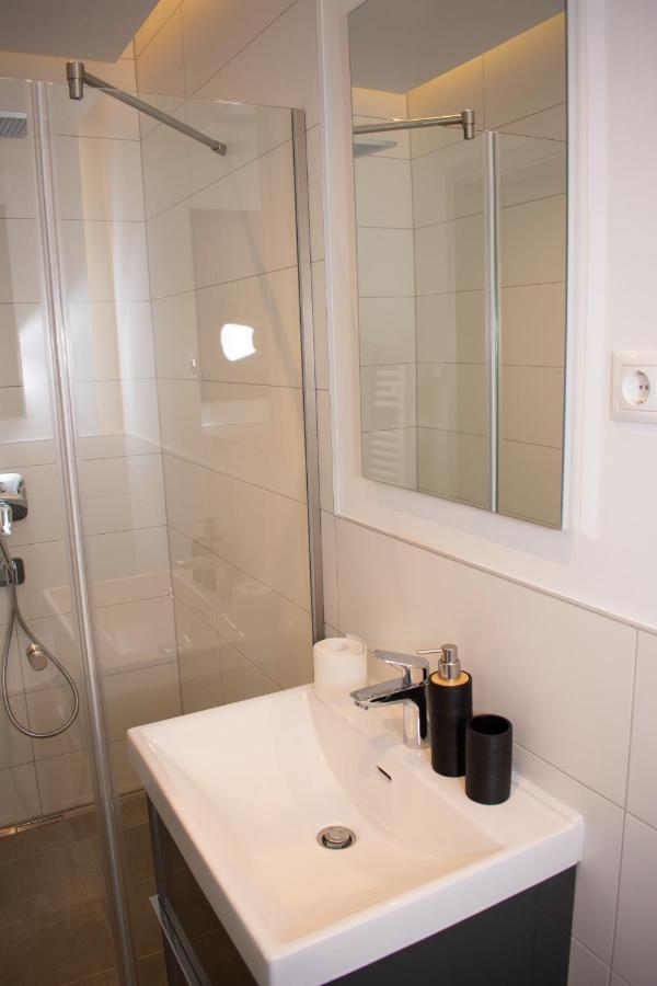 Luxury Cozy 2 Bdr Downtown Apt.2 Budapeste Exterior foto